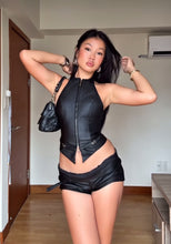 Load image into Gallery viewer, Viery Studios - Rosso Vermouth Set in Black