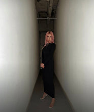 Load image into Gallery viewer, SKIMS - FITS EVERYBODY CREW NECK LONG SLEEVE DRESS