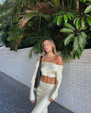 Load image into Gallery viewer, Lioness - Devon Set Cornsilk