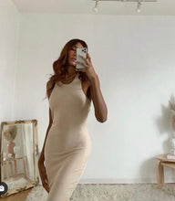 Load image into Gallery viewer, Lioness- Clare Dress
