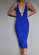 Load image into Gallery viewer, Shakuhachi - Stretch Pleat Midi Dress in Cobalt
