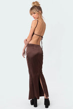 Load image into Gallery viewer, Edikted - Open Satin Set in Brown
